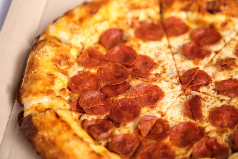 What cheese does Pizza Hut use?