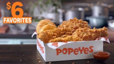 What comes in the $6 box at Popeyes?