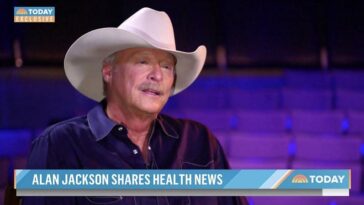 What country music star has announced that have a degenerative nerve disease?