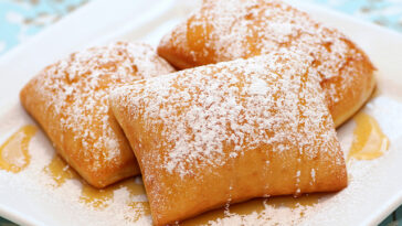 What dessert is La famous for?