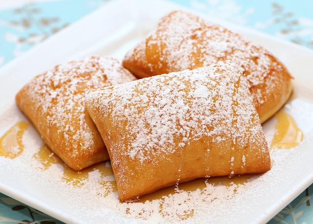 What dessert is La famous for?