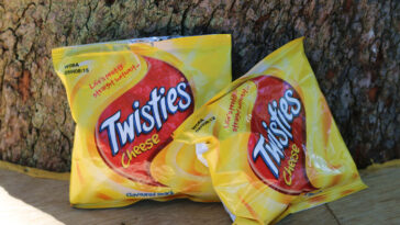 What do Australians call chips?