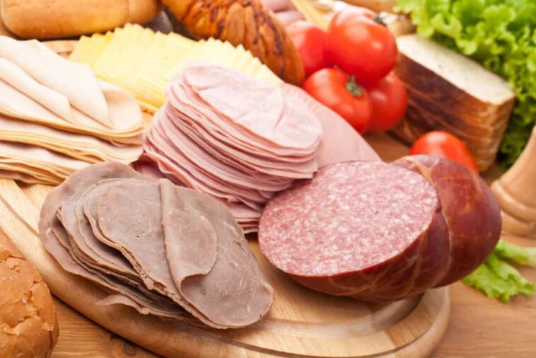 What do deli meats contain?