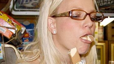 What does Britney Spears eat in a day?