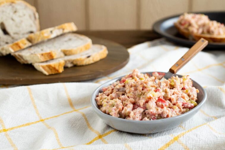 What does Chopped do with leftover food?