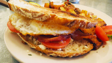 What does Deluxe mean on a sandwich?