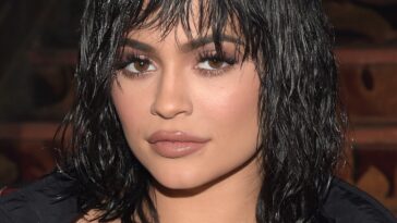 What does Kylie Jenner do on treadmill?
