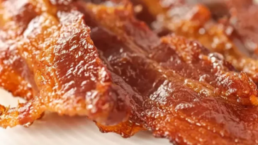 What does bacon feel like?
