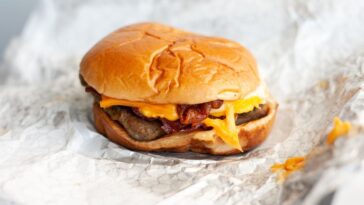 What does the bacon jam taste like from Wendy's?