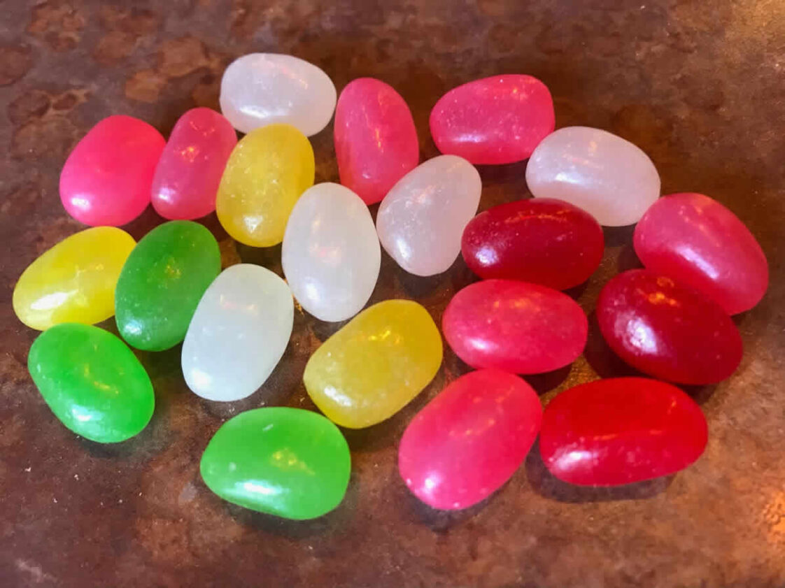 What flavor are yellow spice jelly beans?
