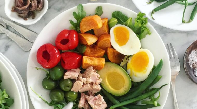 What foods make you look beautiful?