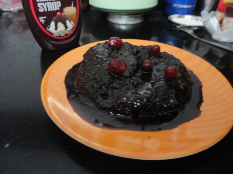 What goes good with chocolate syrup?