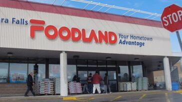 What grocery store is closing in California?