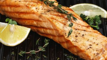 What happens if you eat salmon bones?