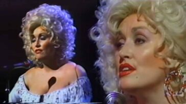 What is Dolly Parton's favorite color?