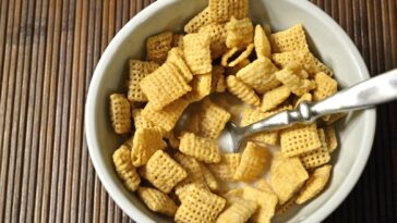 What is Rice Chex made of?