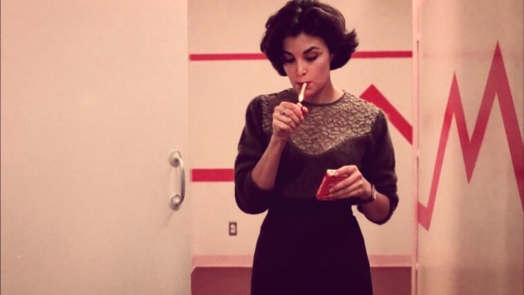 What is Twin Peaks dress code?