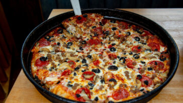 What is a good 3 topping pizza?