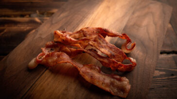 What is a healthy alternative to bacon?