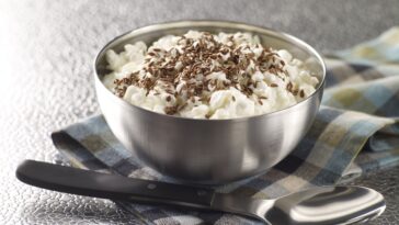 What is cottage cheese examples?