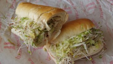 What is in Jimmy Johns tuna?