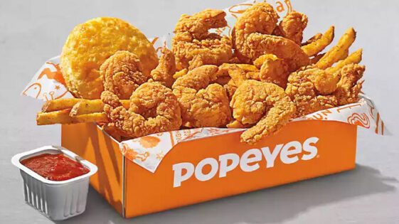 What is in the Popeyes $5 box?