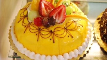 What is most popular birthday cake?