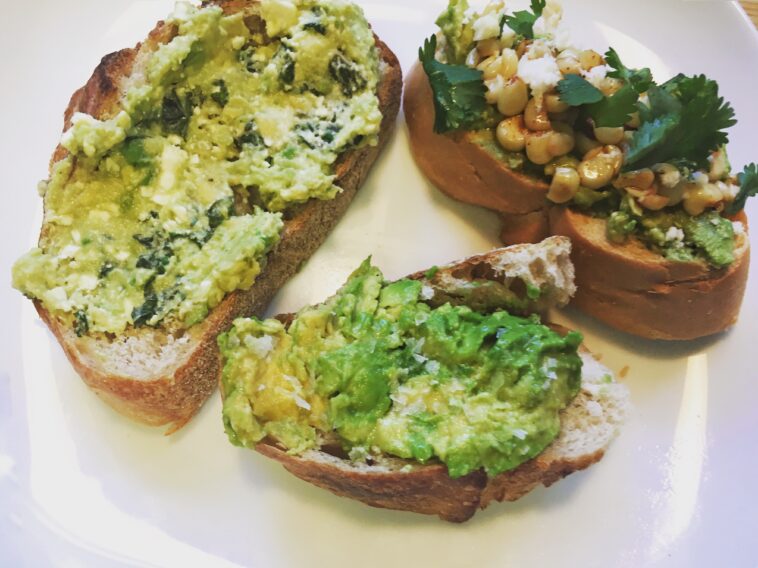 What is on DD Avocado Toast?