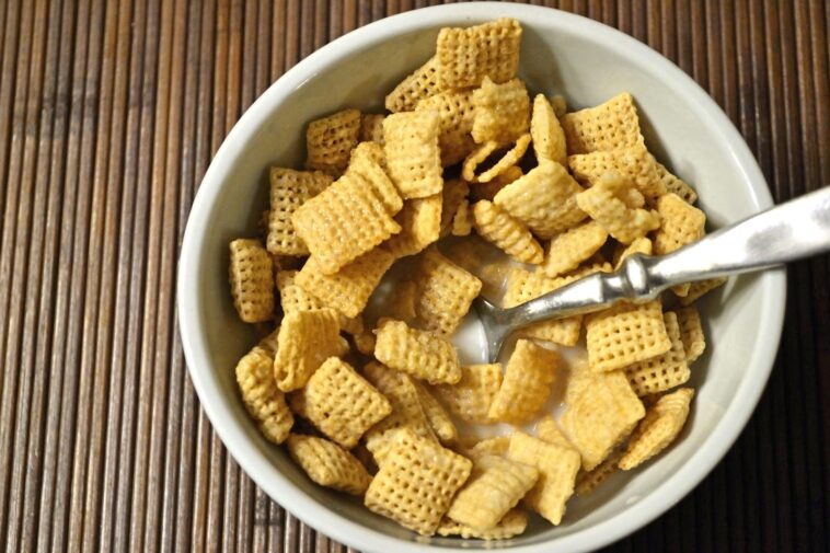 What is rice Chex made of?