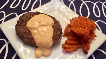 What is shack sauce made of?