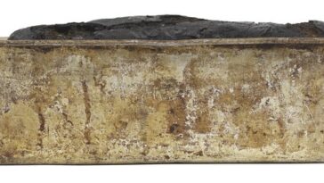 What is the GREY residue on aluminum?