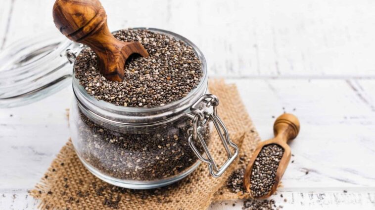 What is the best way to eat chia seeds?