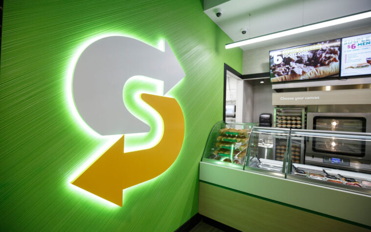 What is the biggest restaurant chain in USA?