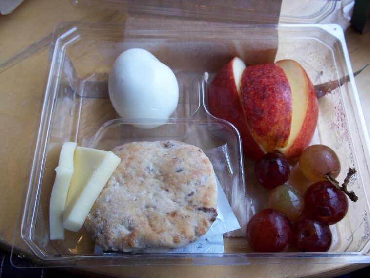 What is the bread in the Starbucks protein Box?