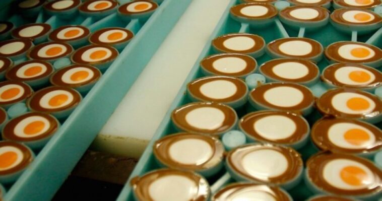 What is the filling inside a Cadbury Creme Egg?