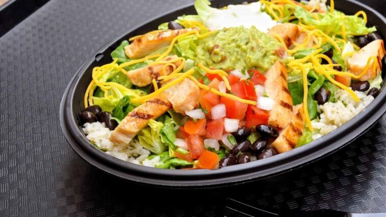 What is the healthiest food in Taco Bell?