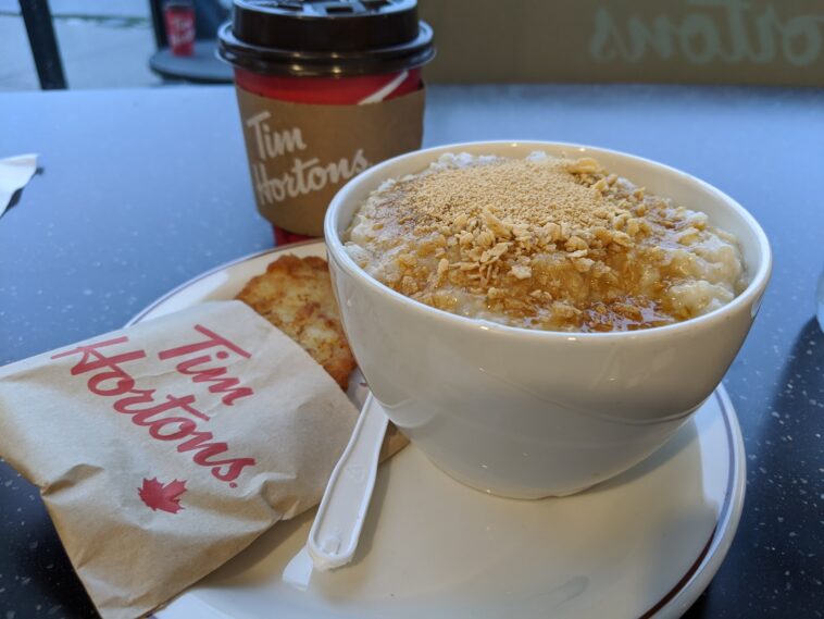 What is the lowest calorie breakfast item at Tim Hortons?