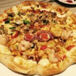 What is the oldest pizza chain?