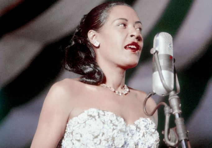 What kind of alcohol did Billie Holiday drink?
