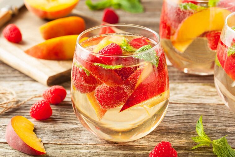 What kind of alcoholic drinks are fruity?