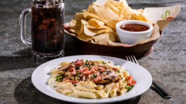 What kind of appetizers does Chili have?