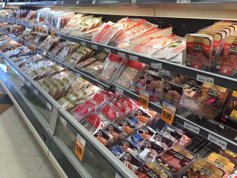 What kind of lunch meat is not processed?