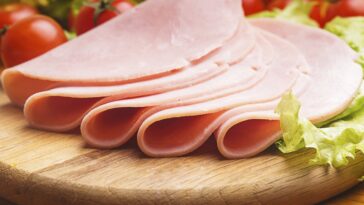 What lunch meat has the least sodium?