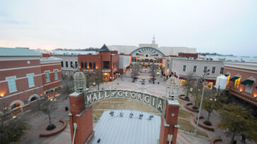 What mall do celebrities go to in Atlanta?