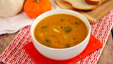 What meal goes with pumpkin soup?