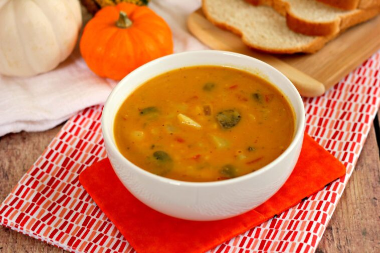 What meal goes with pumpkin soup?