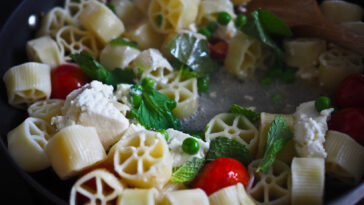 What pasta shape is suitable for 15 minutes cooking time?