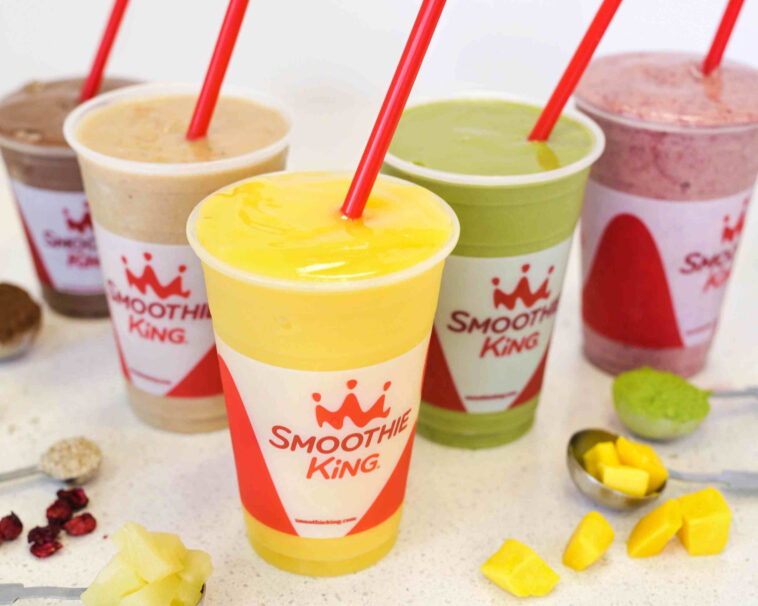 What protein blend does Smoothie King use?