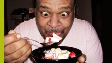 What should I eat if I get hungry in the afternoon?