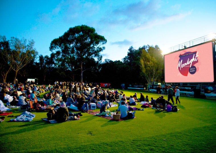 What should I sit at an outdoor cinema?